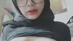 Awek tudung bra merah part 2