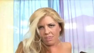 Joclyn Stone – Foda Interracial