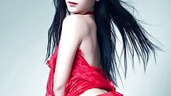 Secretly recording: his girlfriend’s voice is very attractiv